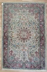 Sarouk Wool Silk Rug 4'x6' View 13