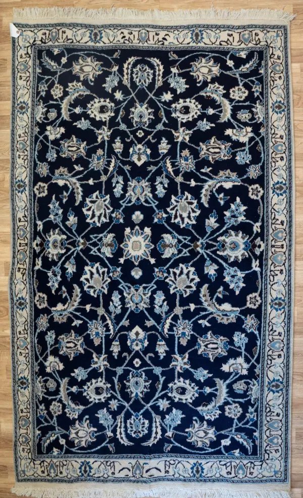 Nain Wool Silk rug 4.8'x6.8'