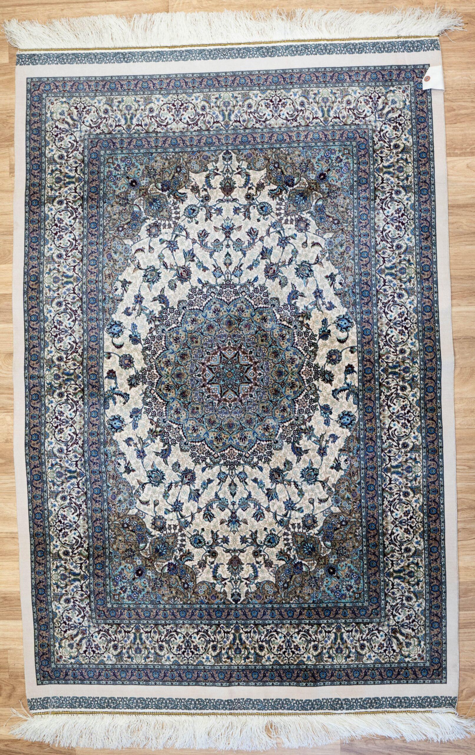 Qum Design Silk Rug 3'x5'