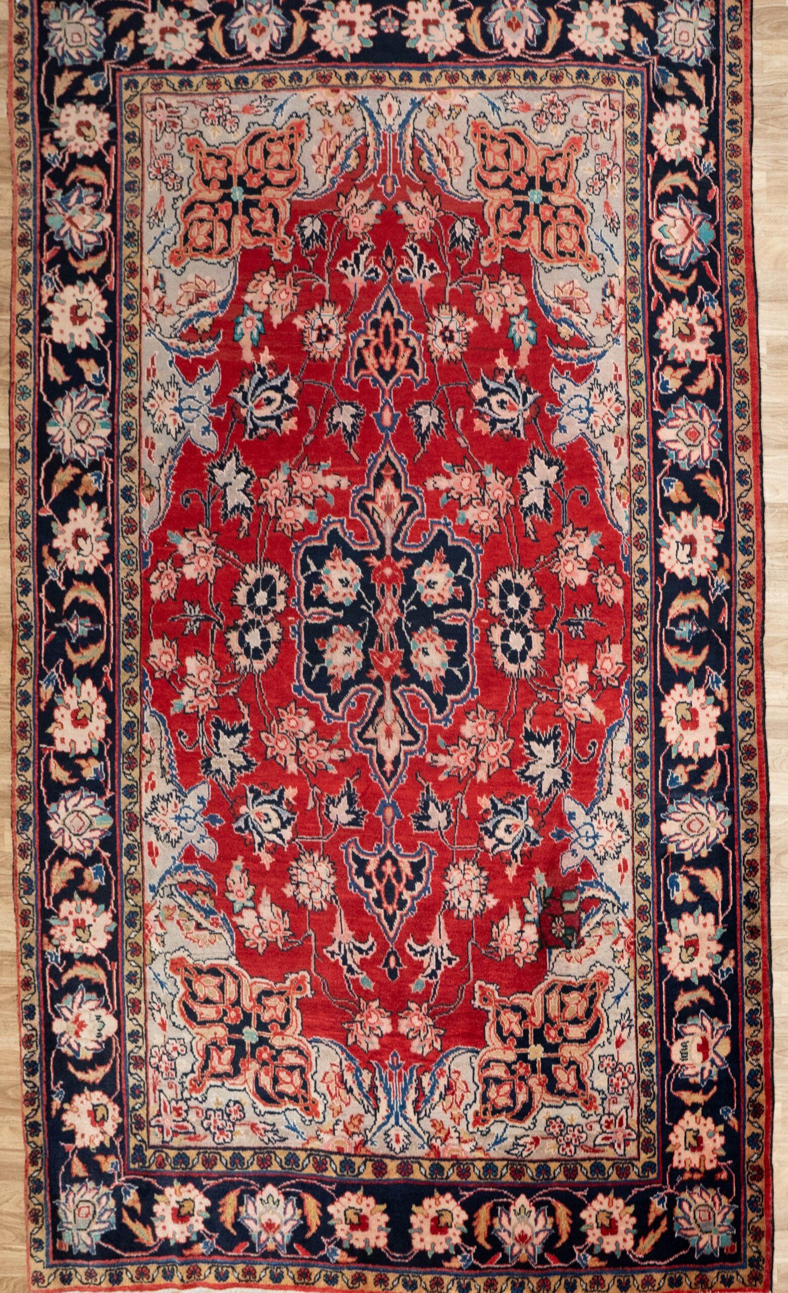 Veese Wool Rug 6.6x9.8