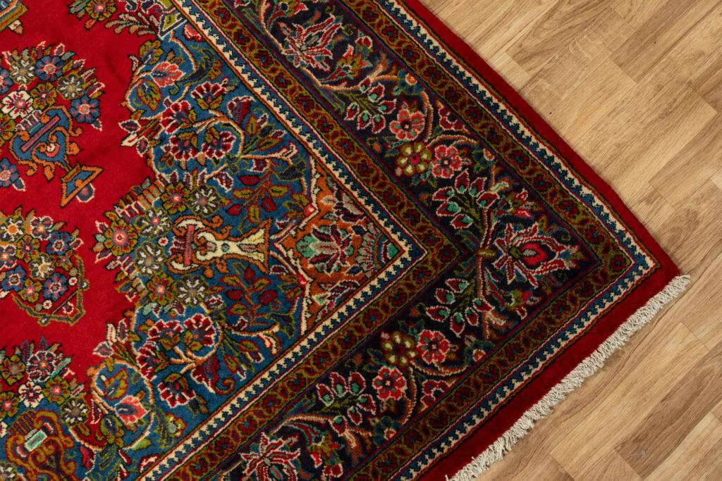 Sarouk Wool Rug 7.0x10.0 View 3