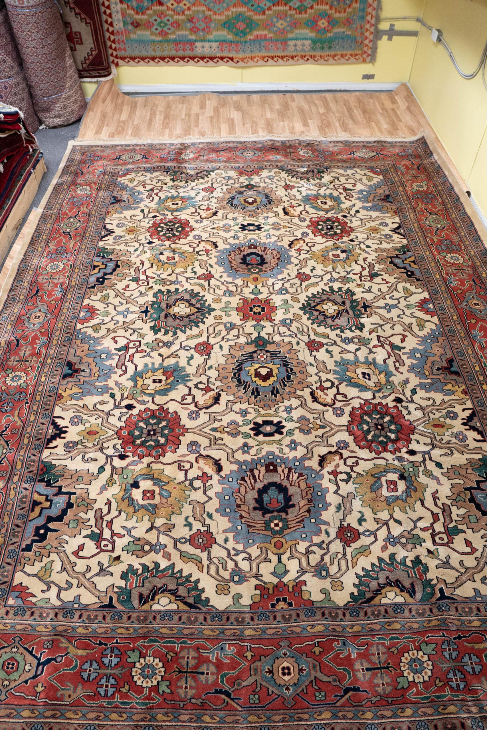 Serapi Rug 10.0x14.0 View 5