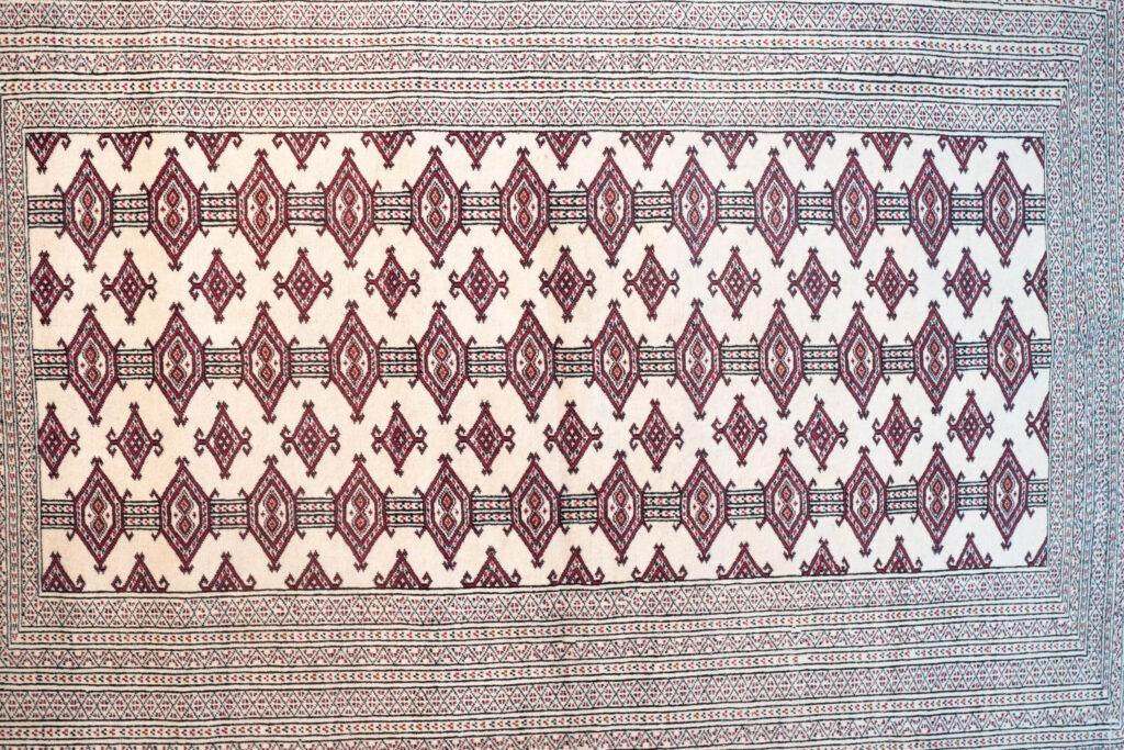 Turkmen Silk Rug 4.1'x6' View 2