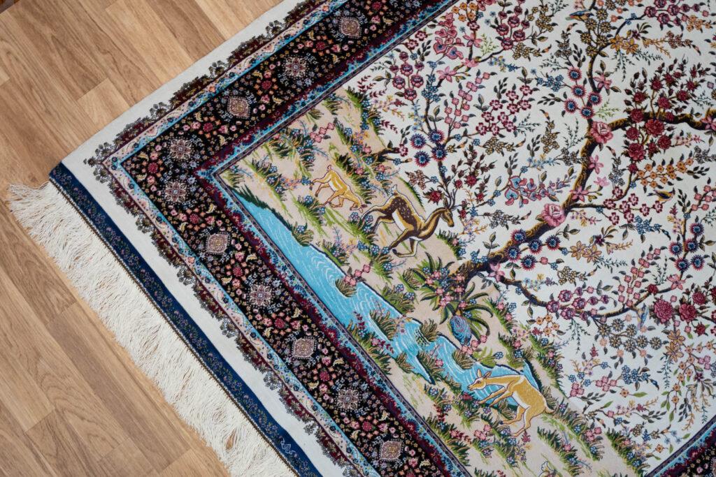 Qum Design Silk Rug 4'x6' View 6