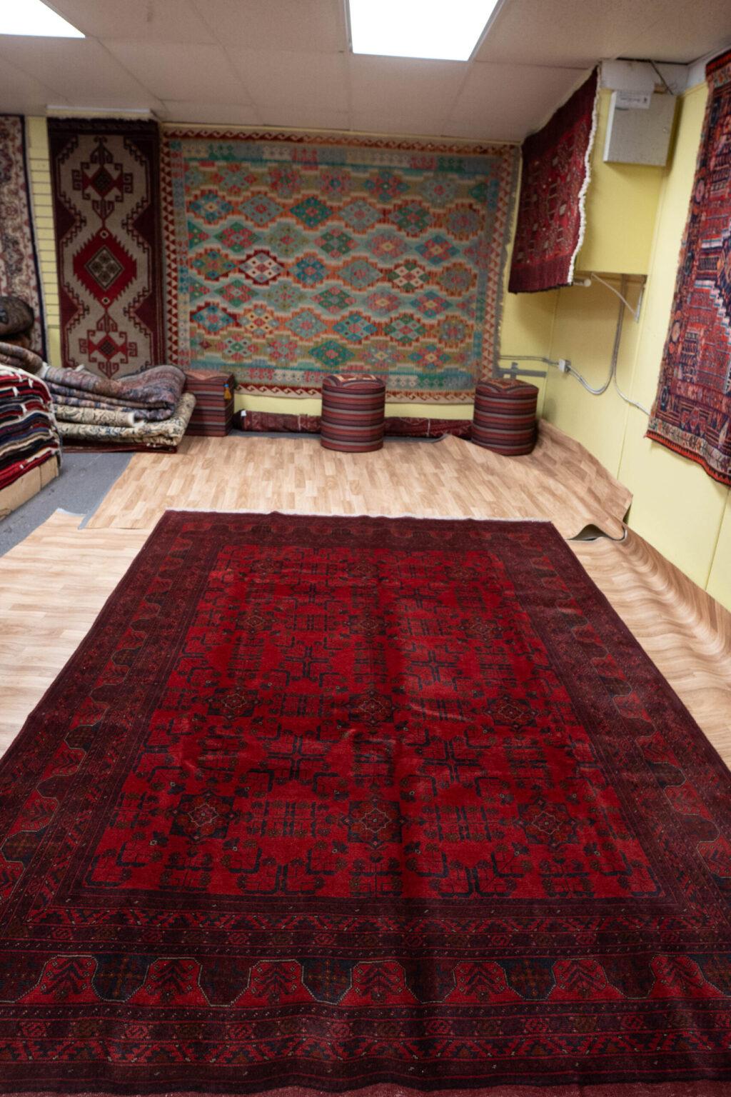 Khal Mohammadi Wool Rug 9.10x6.8 View 4