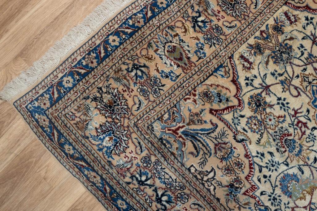 Nain Rug 4.4'x7.2' View 3