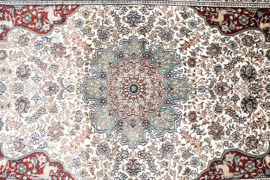 Qum Design rug 3'x5' View 3