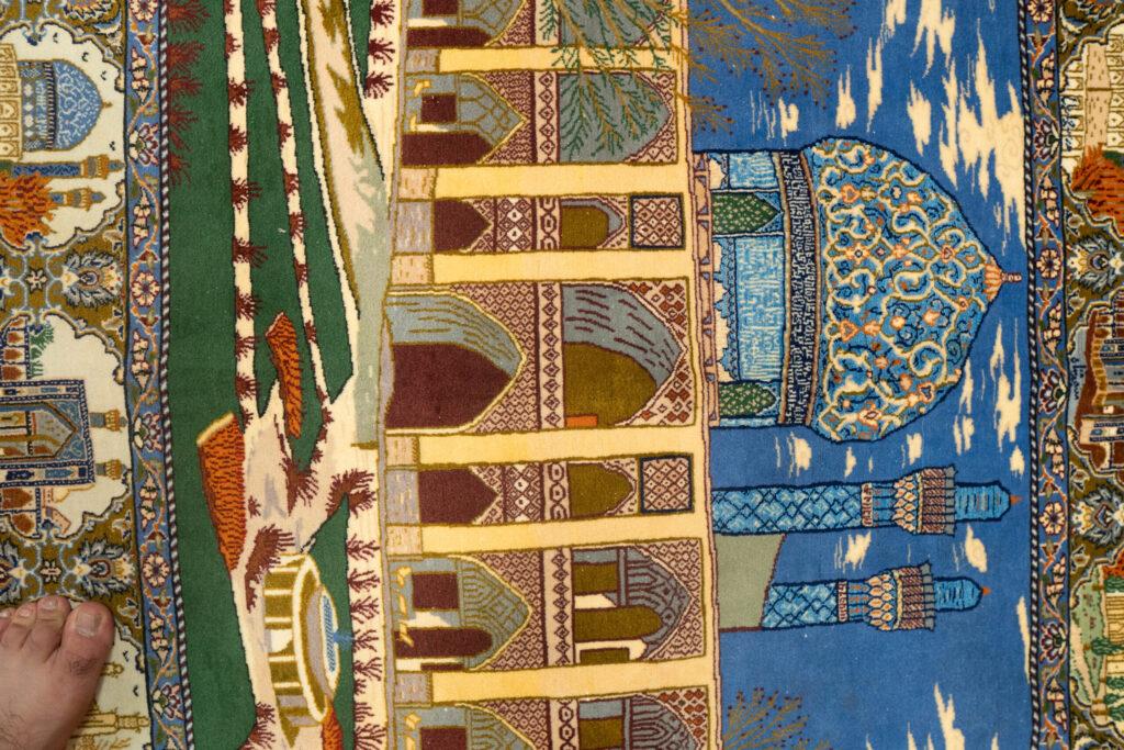 Isfahan Wool Rug 3.9'x5.1' View 5