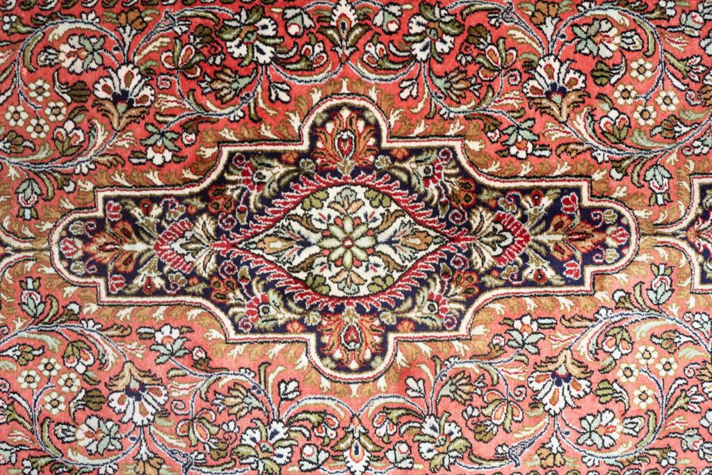 Qum Design Wool Rug 3.4'x5.4' View 1