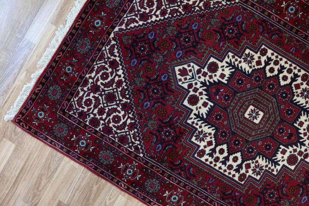 Bidjar Fine Wool Rug 3.4'x5.2' View 3