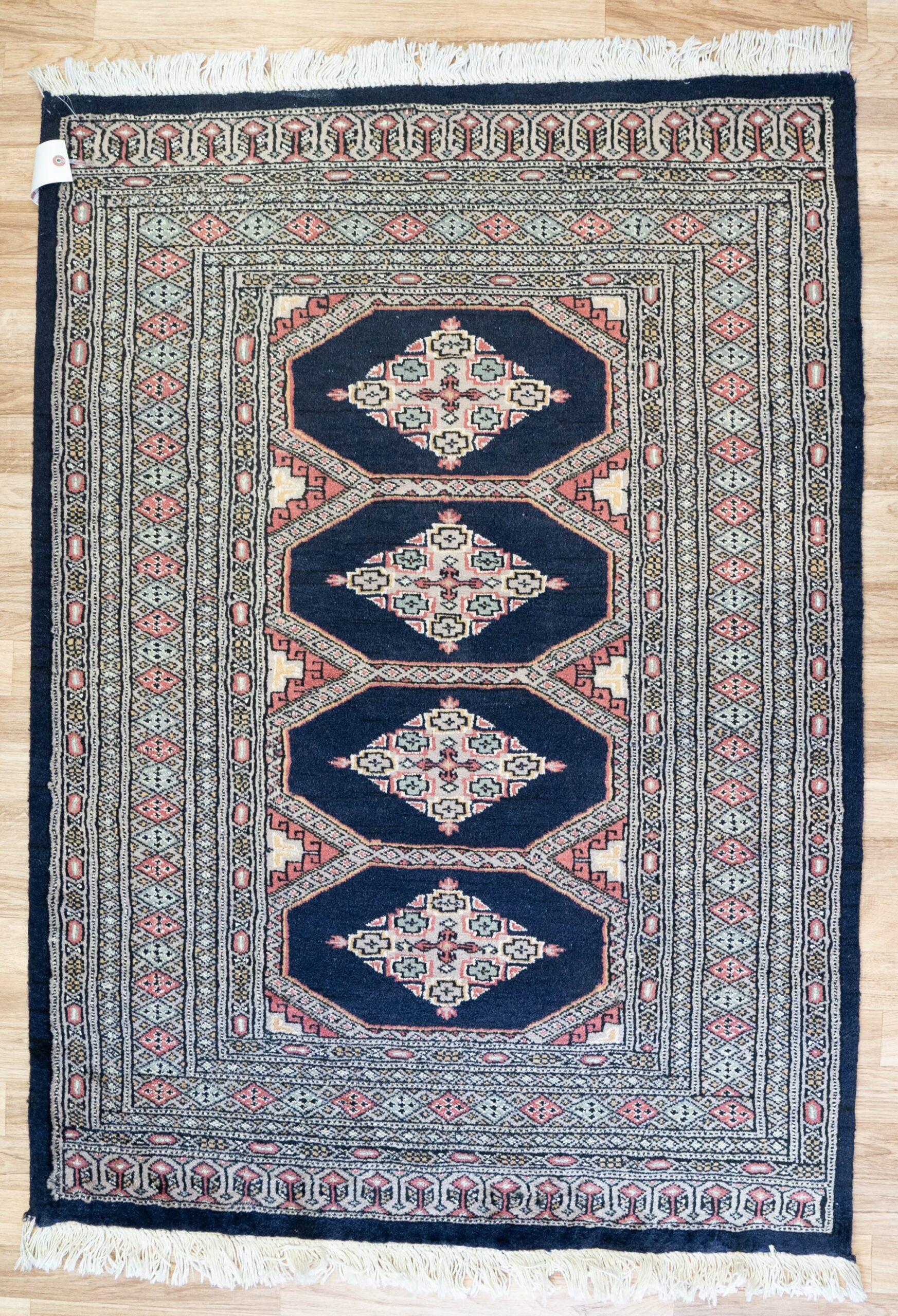 Bokhara Wool Rug 3'x5'