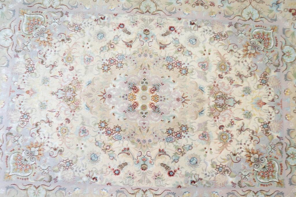 Tabriz Silk Rug 5'x7' View 2