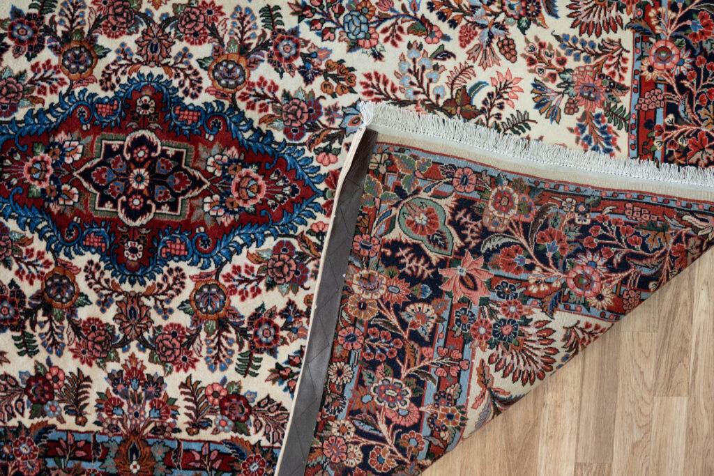 Sarouk Kurk Wool Rug 4.7'x6.10' View 6