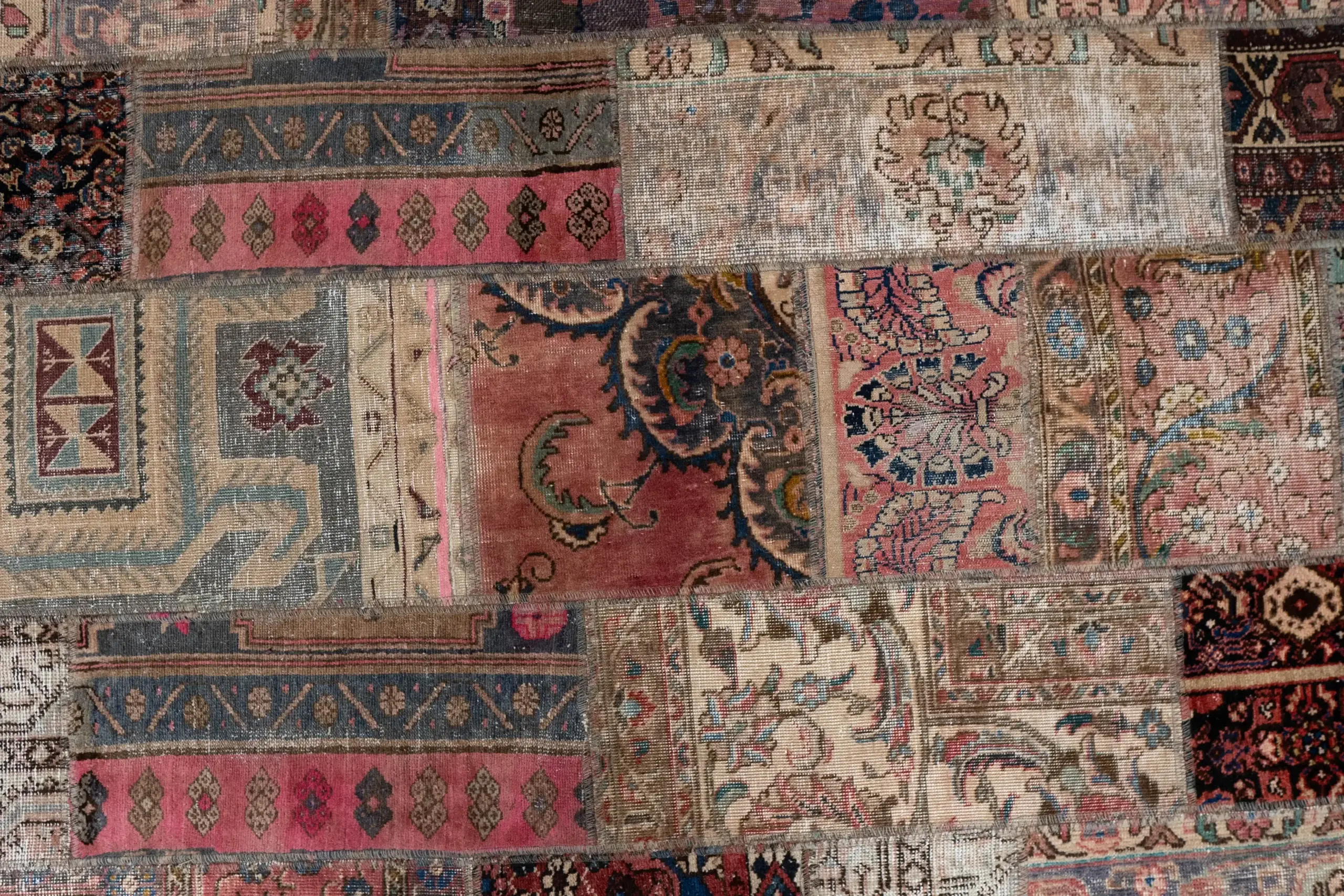 Vintage Patch wool 5.5 x 8.0' View 1