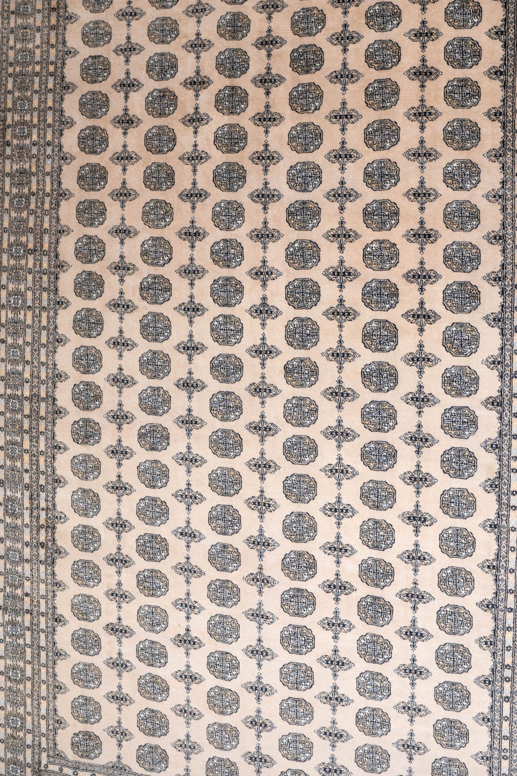 Bokhara Wool Rug 12.3x9.3