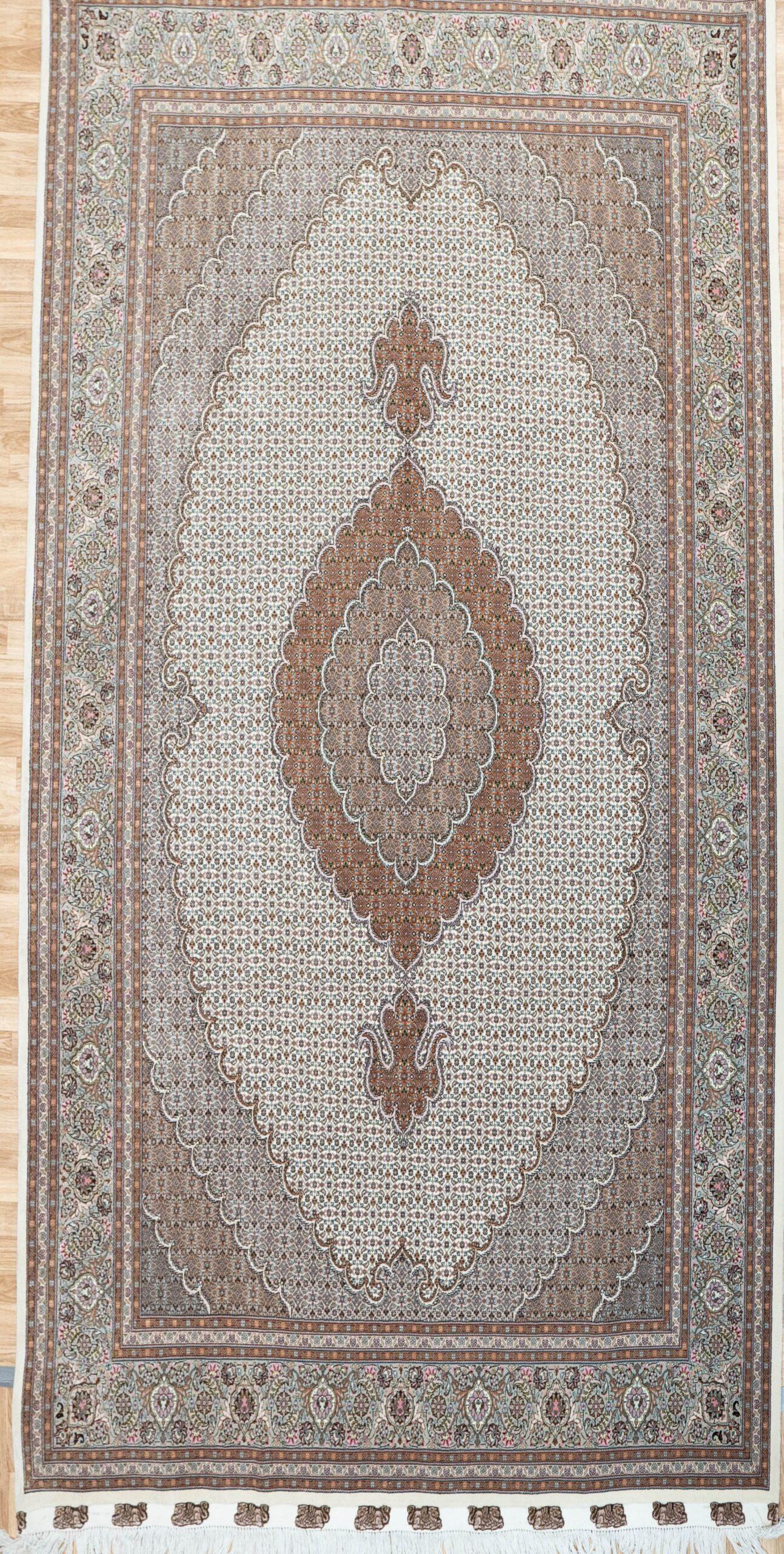 Tabriz Wool Rug 6.10x9.10