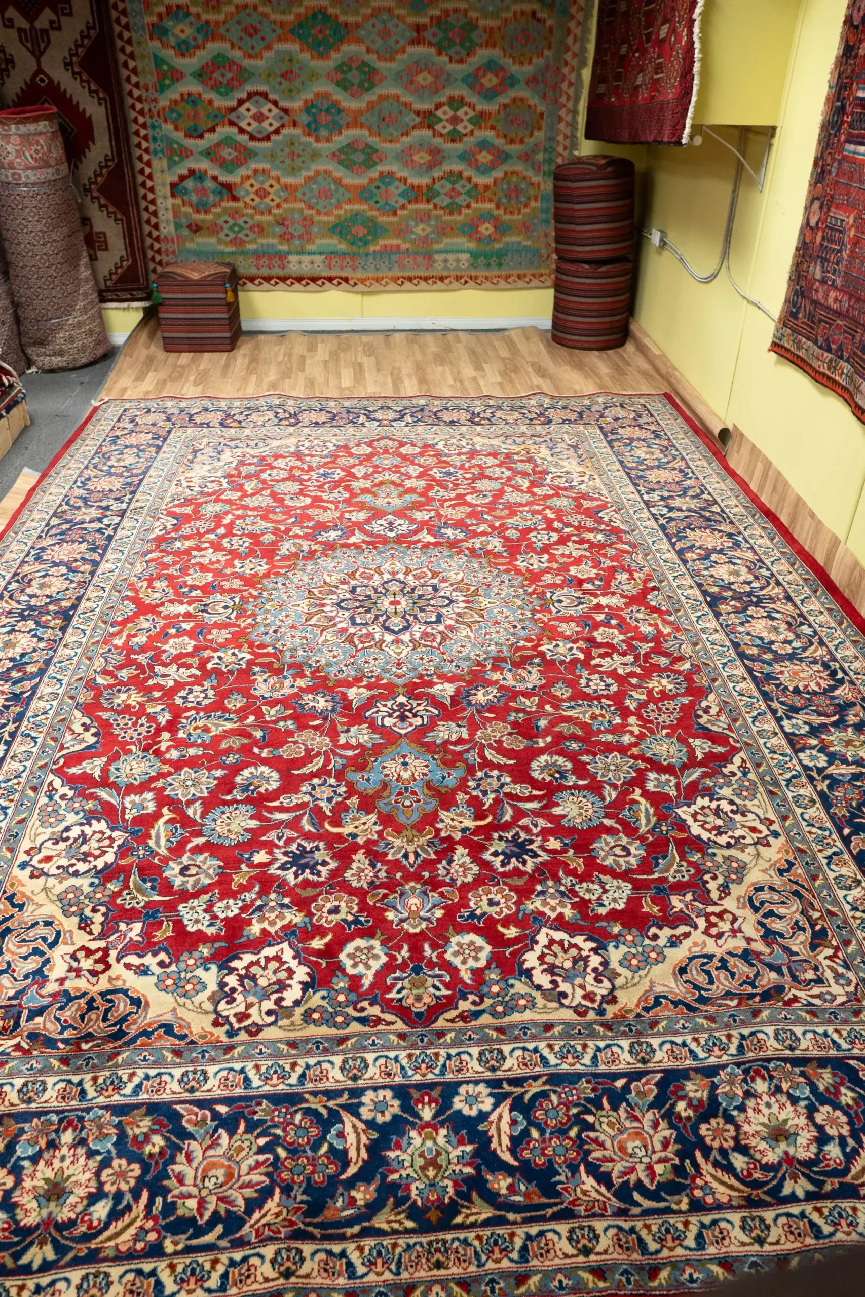 Najafabad Wool rug 9.8 x 12.8 View 1