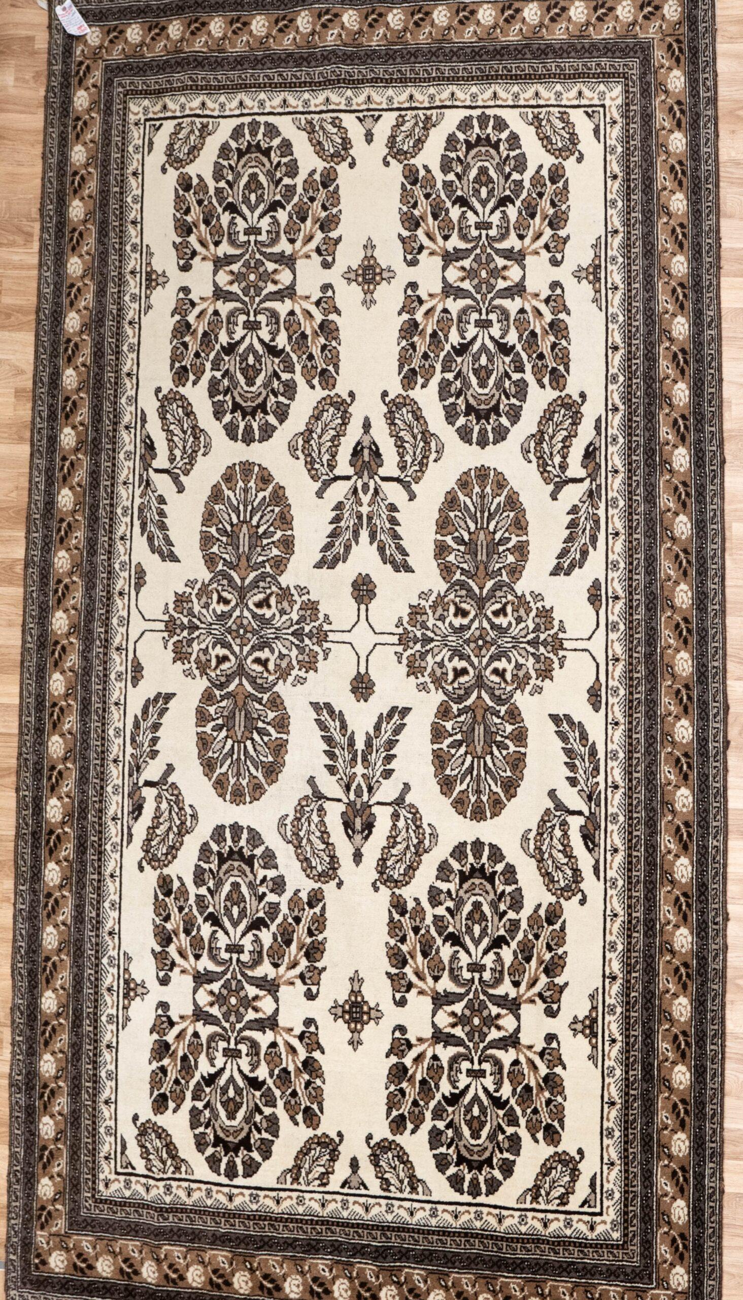 Ferdous Wool Rug 6.8x9.8