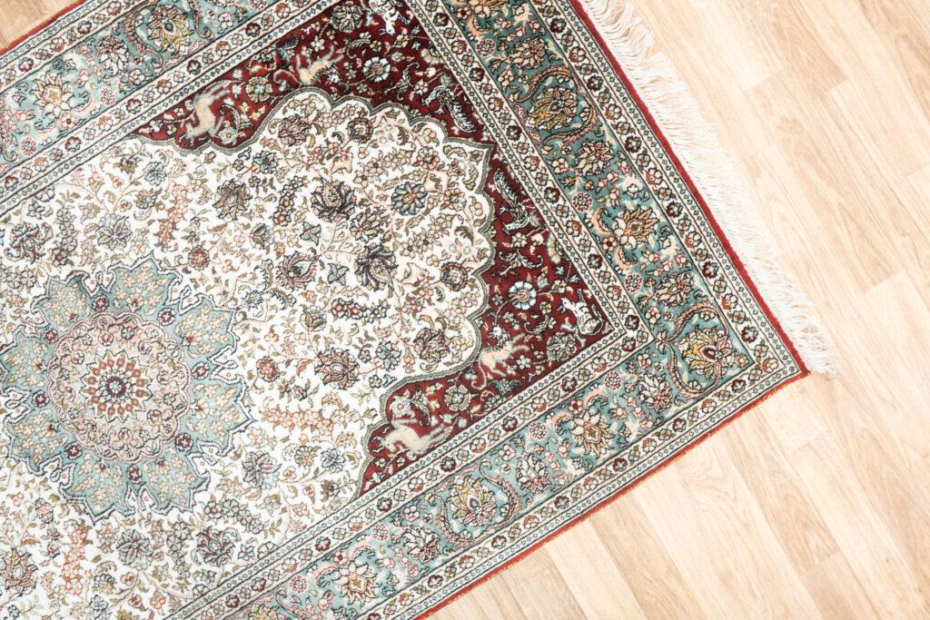 Qum Design rug 3'x5' View 2