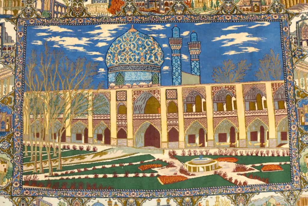 Isfahan Wool Rug 3.9'x5.1' View 2