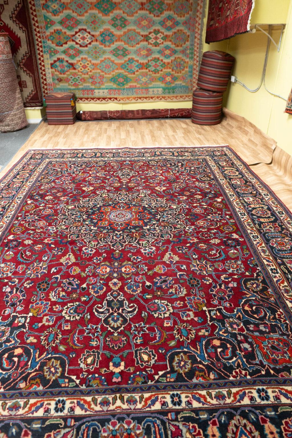 Mashad Wool Rug 8.2x11.1 View 5