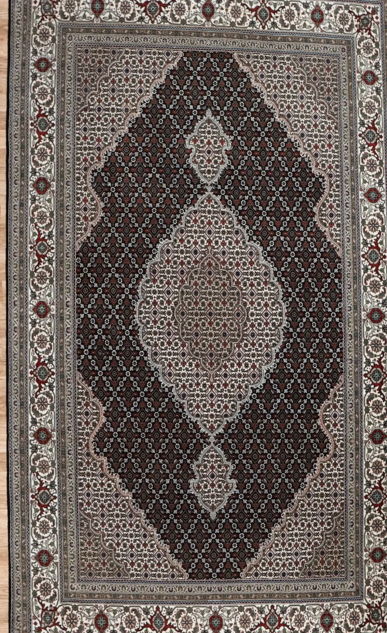 Tabriz  Wool Rug 5.5 x 9.6'