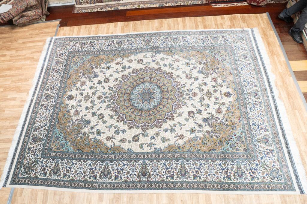 Qum Design Silk Rug 8.2'x11.4' View 1