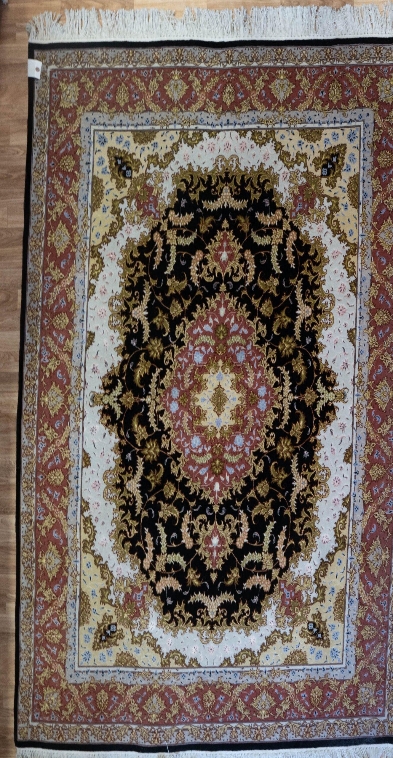 Tabriz Wool Silk Rug 5.6'x7.6'