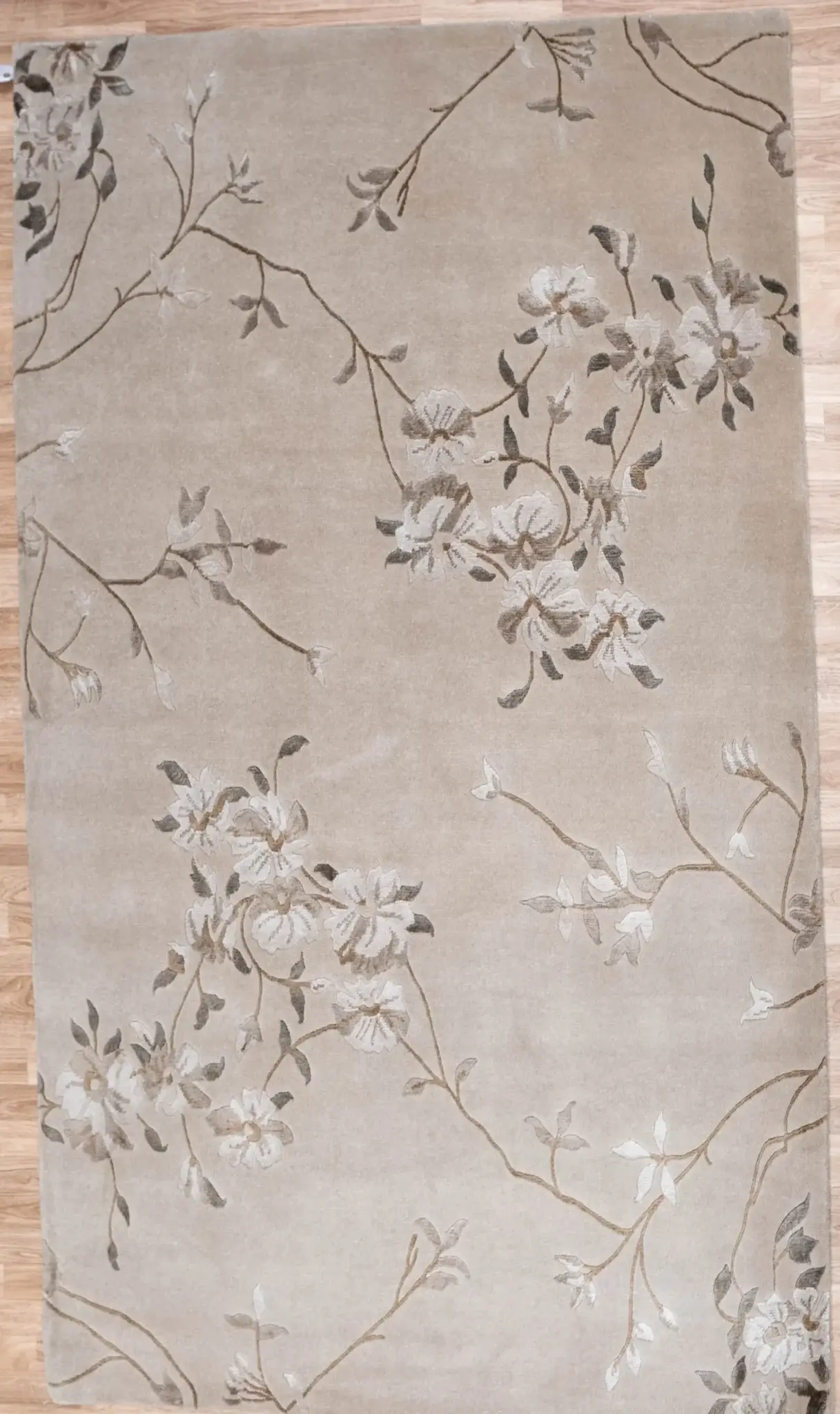 Tibet Wool Silk Rug 5 x 8'