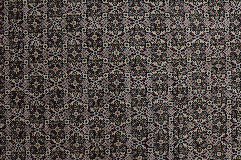 Tabriz Wool Rug 6'x9' View 2
