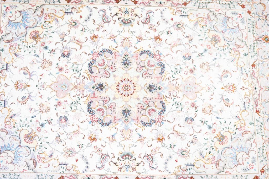 Tabriz Wool Rug 5'x7' View 2