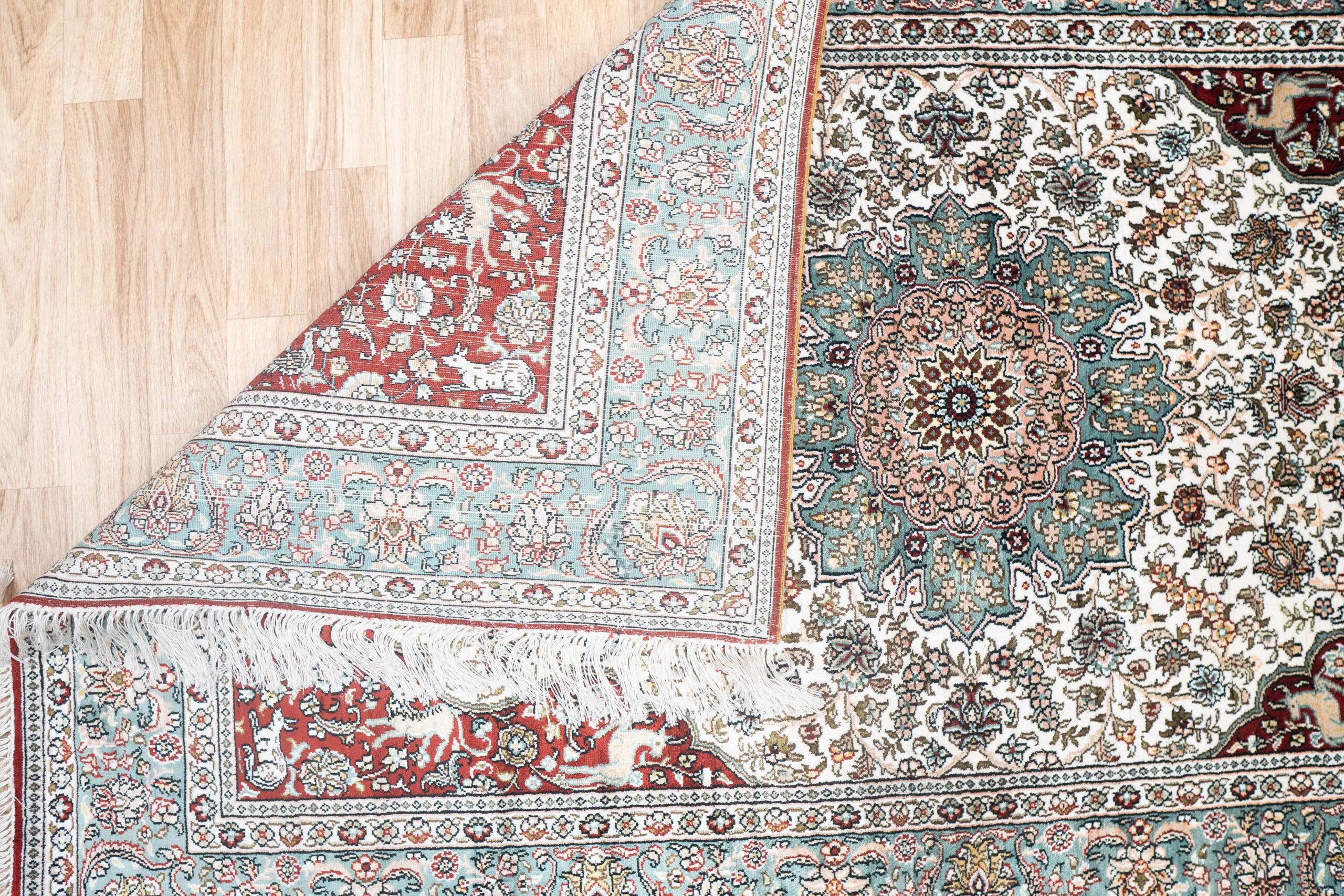 Qum Design rug 3'x5' View 4