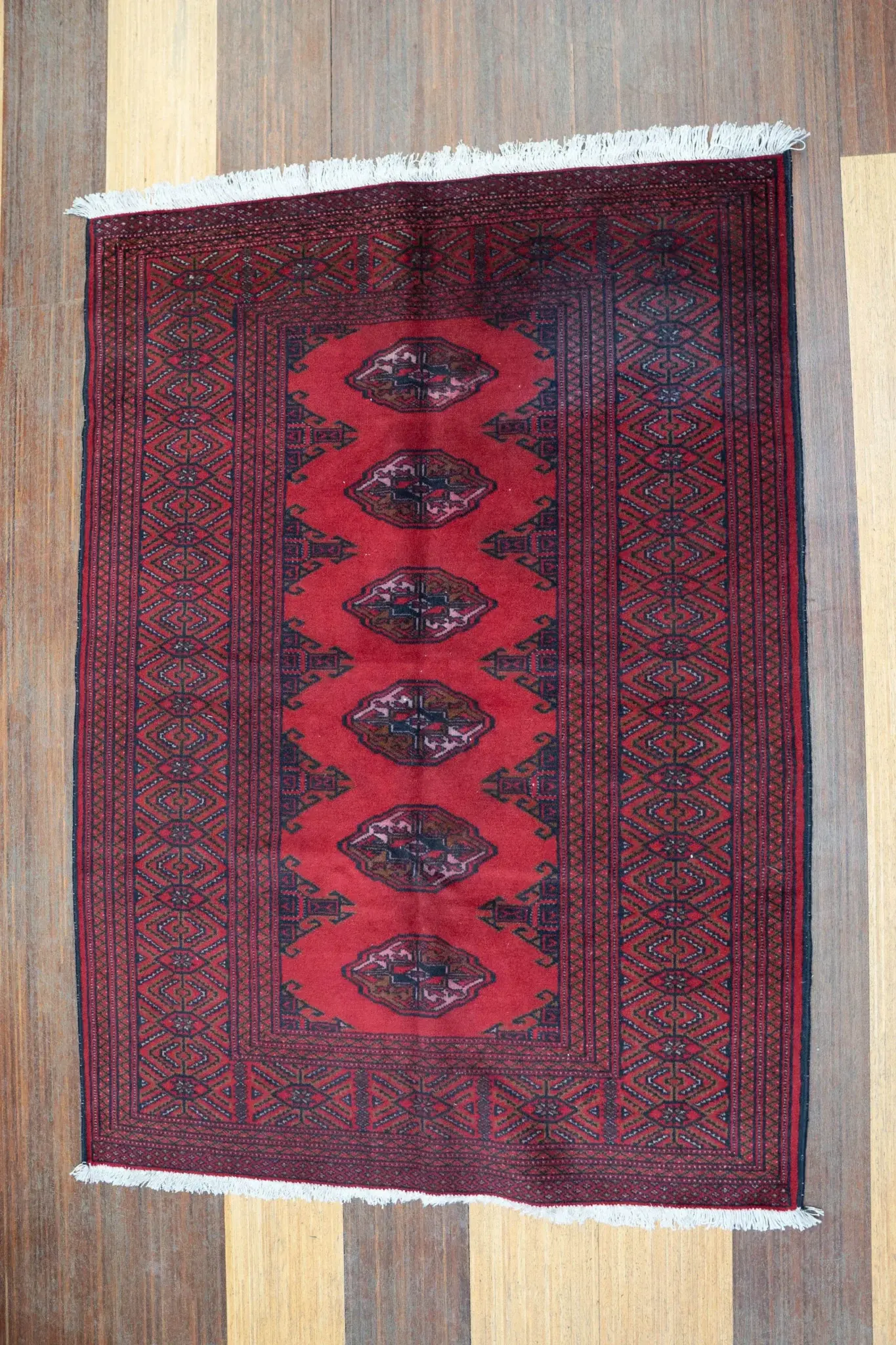 Turkmen rug 3.2'x5.2'