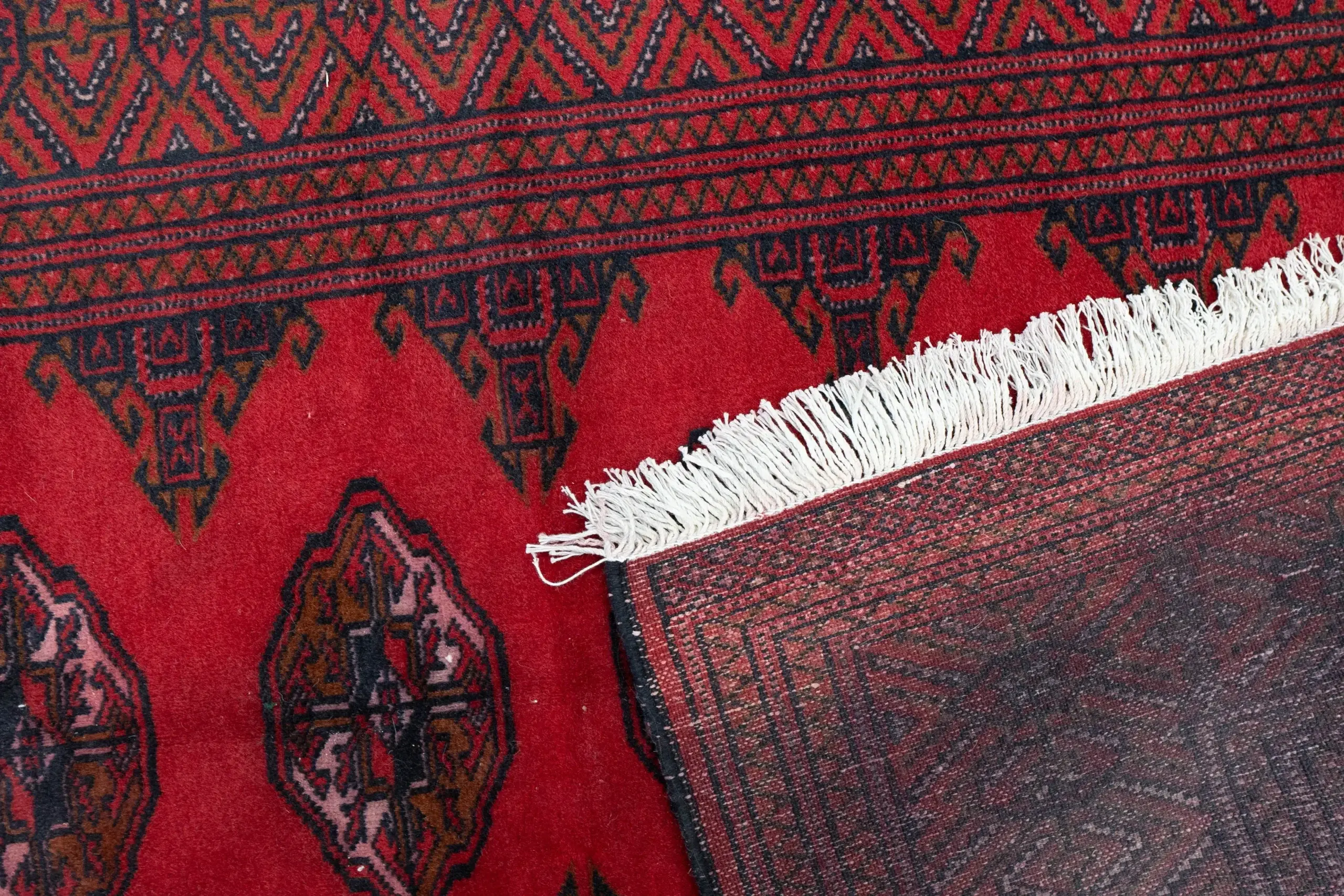 Turkmen rug 3.2'x5.2' View 4