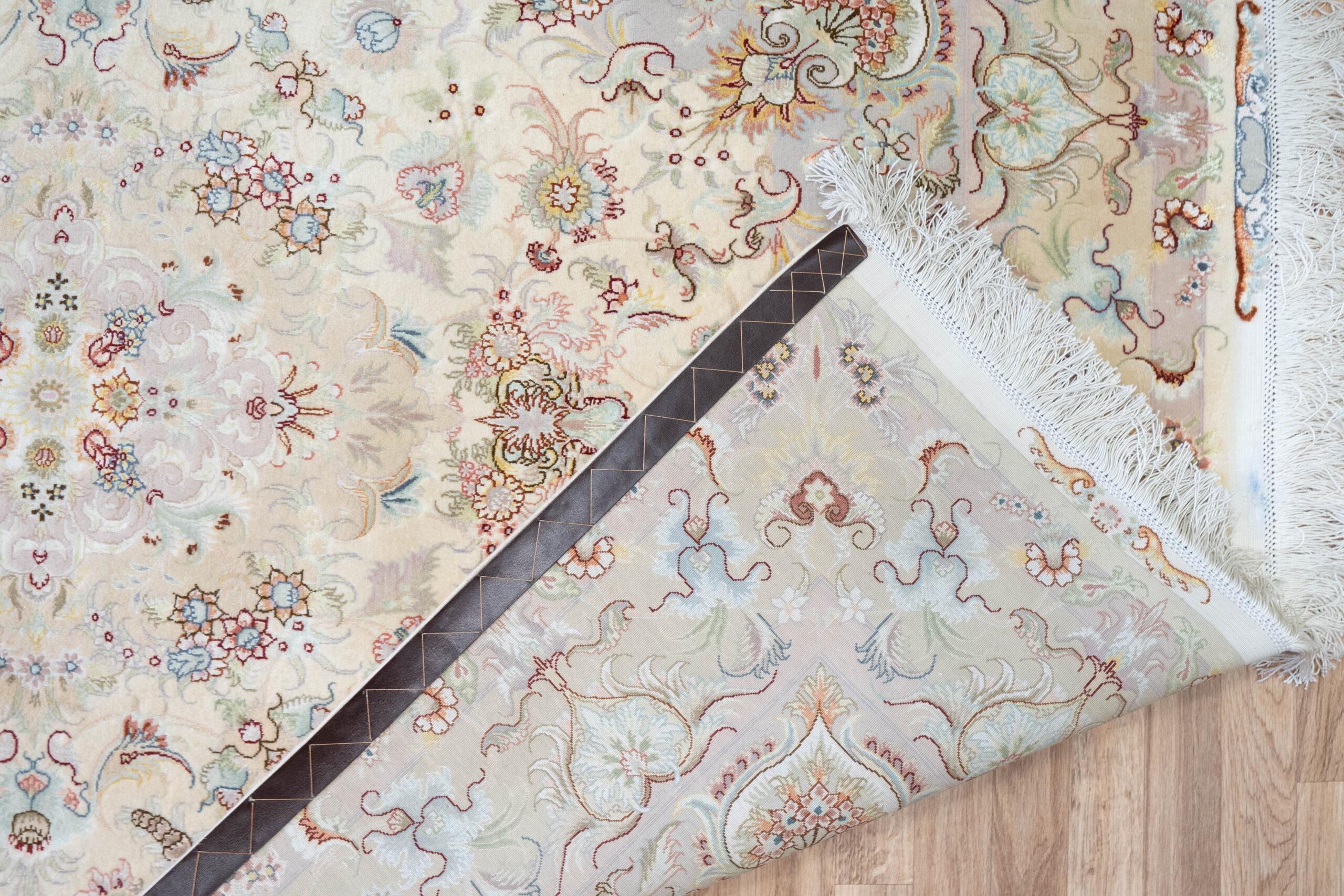 Tabriz Silk Rug 5'x7' View 4