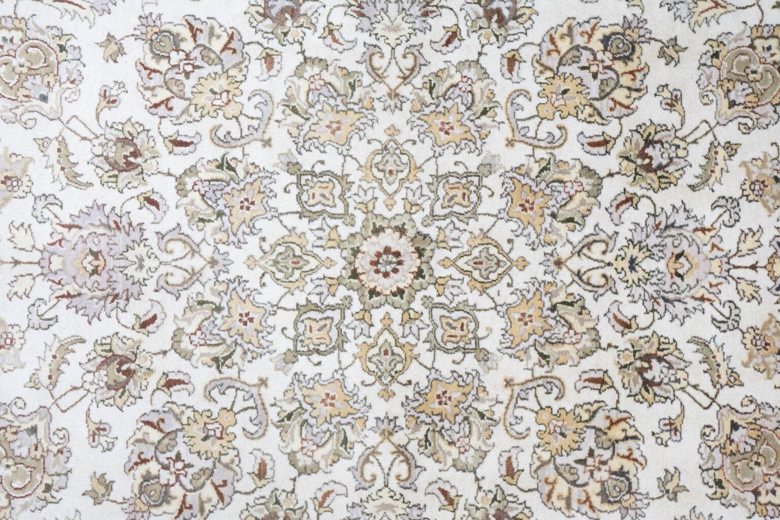 Trabriz Silk Rug 9.0x12.0 View 4