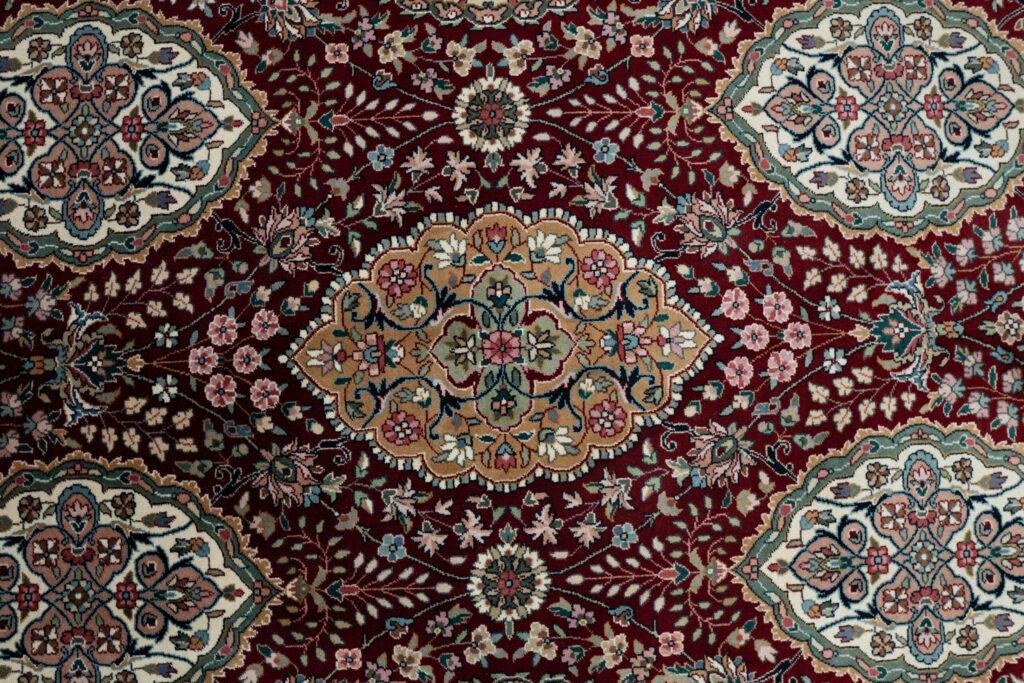 Tabriz Wool Silk Rug 6'x9' View 4