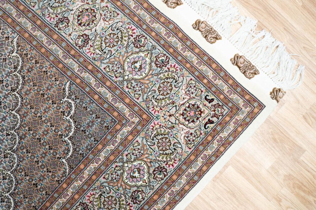 Tabriz Wool Rug 6.10x9.10 View 4